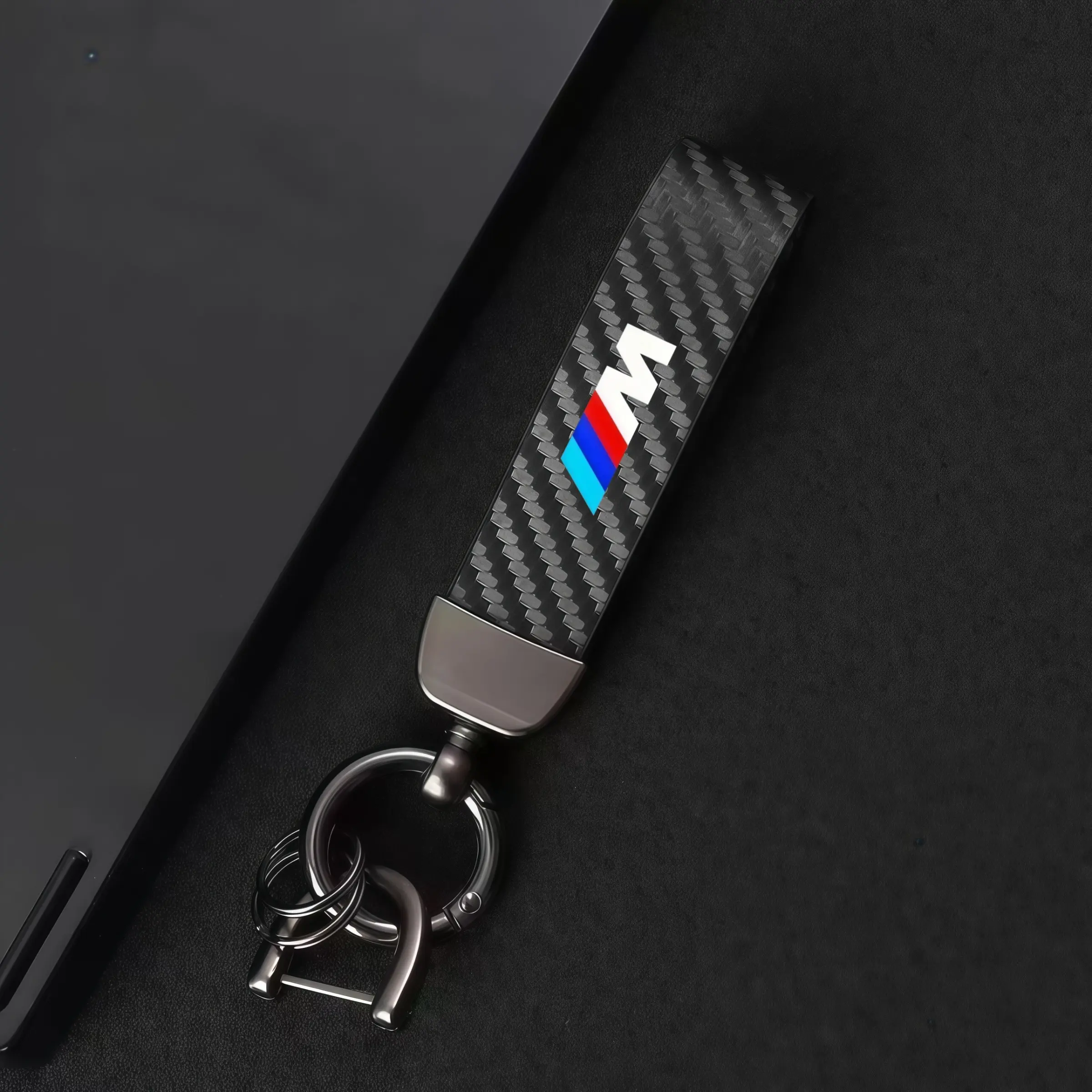 1pc Car Keychain 360 Degree Rotating Horseshoe Buckle, Lightweight Keychain for Bmw M Models, Cool Keyrings for Car Keys