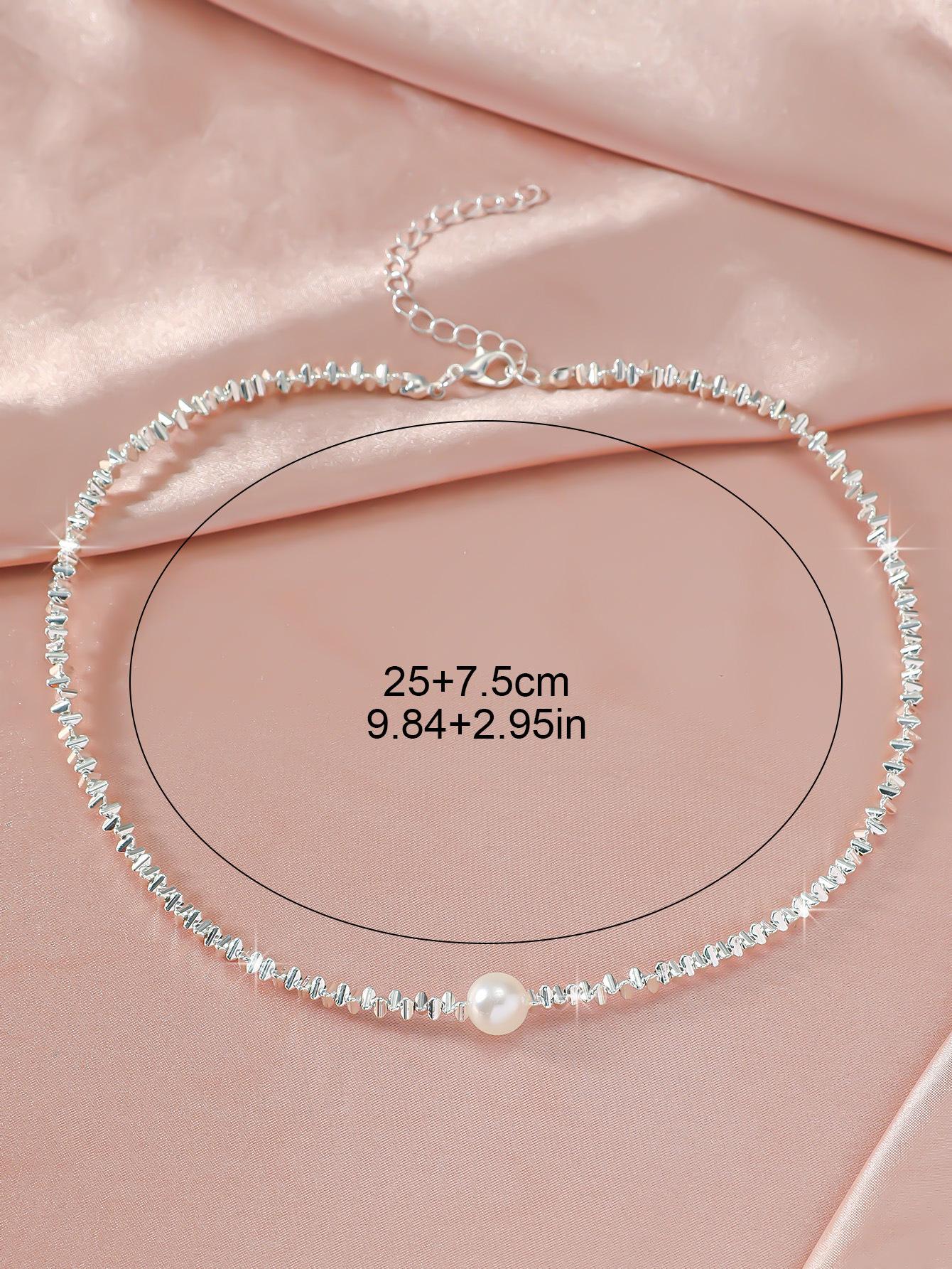 Minimalist Diamond Necklace, High-End Luxury Sparkling Collarbone Chain, Elegant Women's Jewelry, Simple Cold Style Pendant