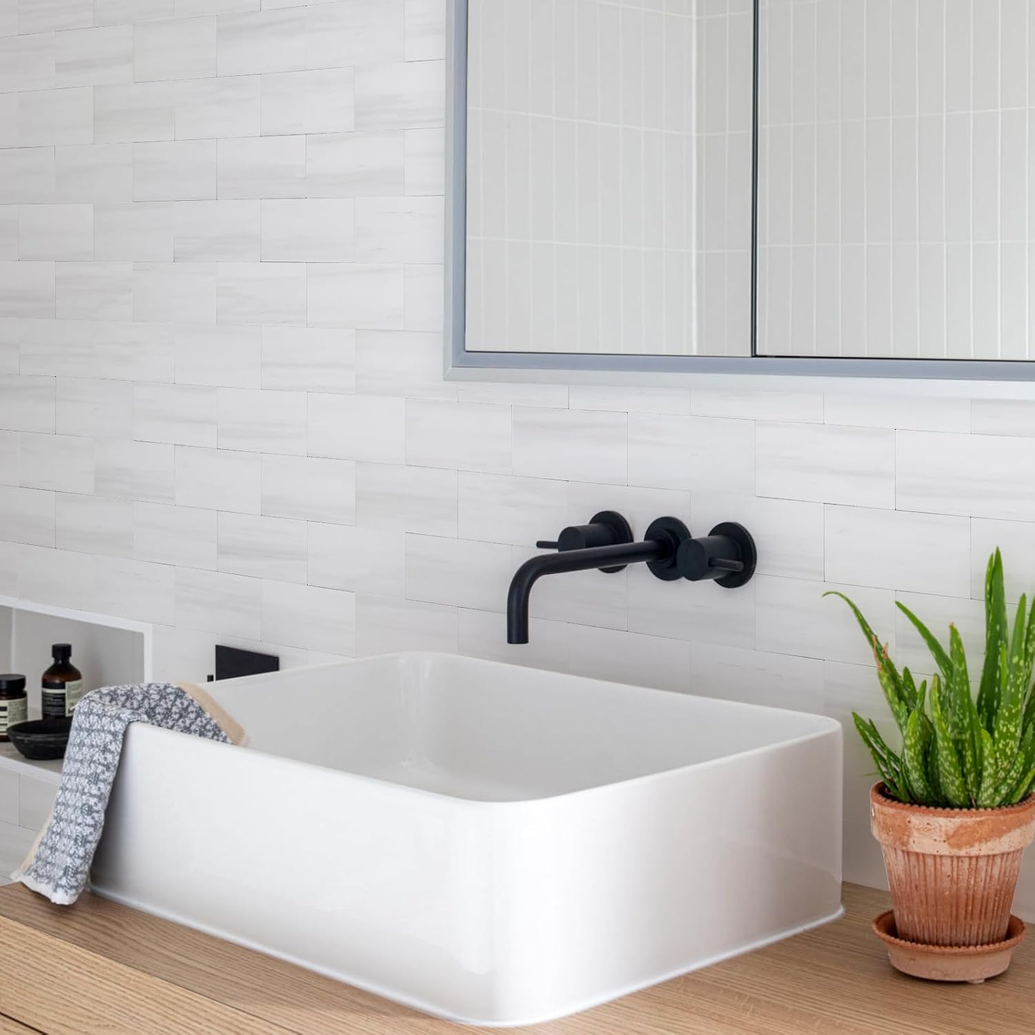 STICKGOO 10Pcs Peel and Stick Backsplash, Subway Tile Stickers for Kitchen and Bathroom - Dolomite White Marble Self Adhesive Waterproof Waterproof Removable Adhesive Textured Wall Paper Vinyl