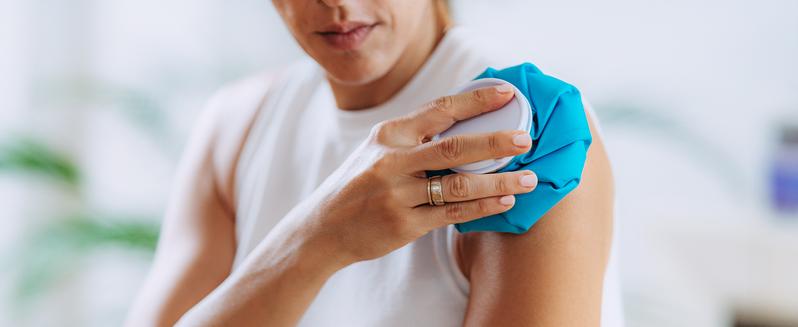 Antarctic Star Nugget Countertop Ice Maker with Soft Chewable Pellet Ice, Pebble Portable Ice Machine, 34lbs Per Day, Self-Cleaning, Sonic Ice, One-Click Operation, for Kitchen,Office Stainless，Steel&Black，Modern Utensils