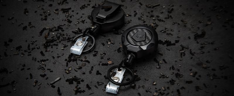 MNGARISTA Upgraded Heavy Duty Retractable Keychain with Belt Clip, 10 OZ Retraction, 31.5" Stainless Steel Cord Key Chain, 3K Carbon Fiber ID Badge Reel Holder with Badge Strap and Key Ring