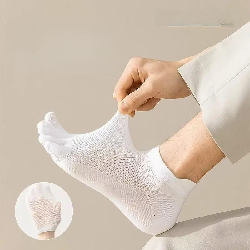 1 Pair Single Pack Summer Mesh Split Five-Toe Athletic Socks For Men, Sweat-Wicking Anti-Slip Soft Comfort Training Sock, Lightweight Anti-Friction Foot Ornament Compatible With Hiking Gym Workout & Daily Casual Wear, Practical Multi-Scenario Male Sports