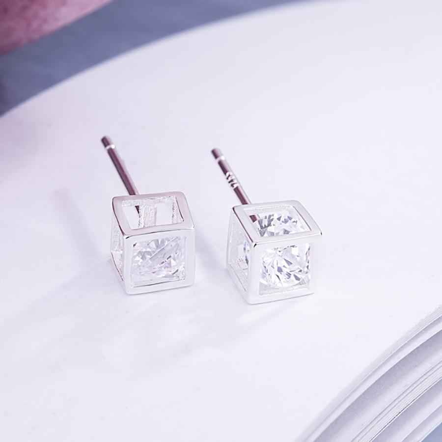 S925 silver love cube earrings geometric hollow square super flash diamond earrings personality creative simple temperament earrings