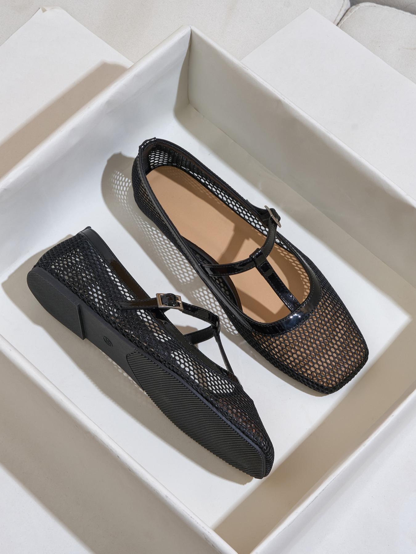 Women's Mesh Slip-On Sandals, Breathable Summer Beach Shoes, Casual Medium Width, Comfortable Rubber Sole, Perfect for Outdoor Activities, Breathable Flats