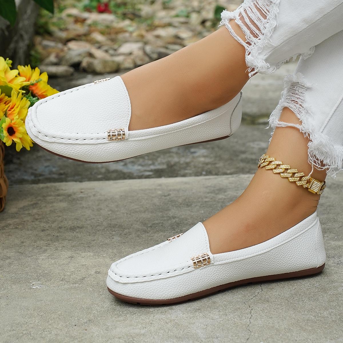Women's Classic Plain Low Heel Shoes, Fashionable and Sexy, High-End Slant Metal Chain Decoration, Comfortable Casual Loafers, Slip On Shoes