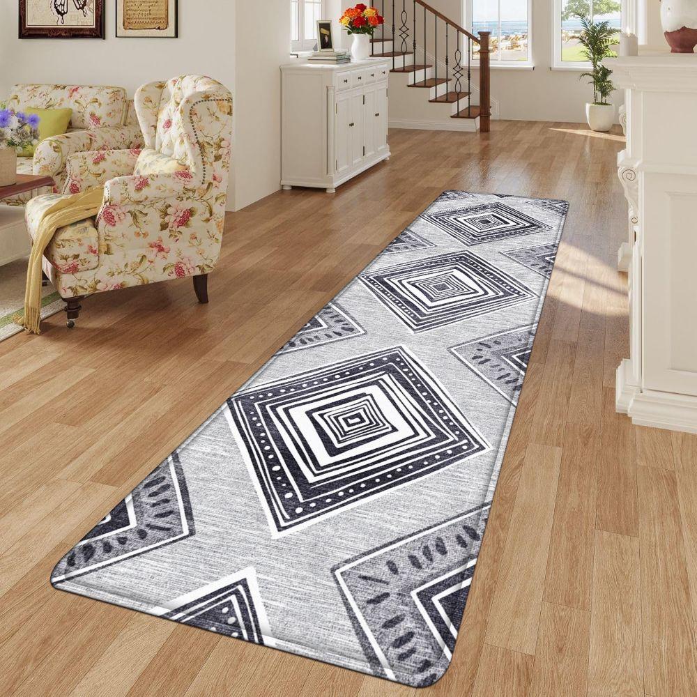 1PC， Black and White Diamond Geometry Patterned strip rugs, home décor, bathroom mats, entryway mats, bathroom non-slip mats, indoor entrance rugs, bedroom bedside mats, kitchen mats, hallway rugs, flannel sponge rugs, hallway runner rugs