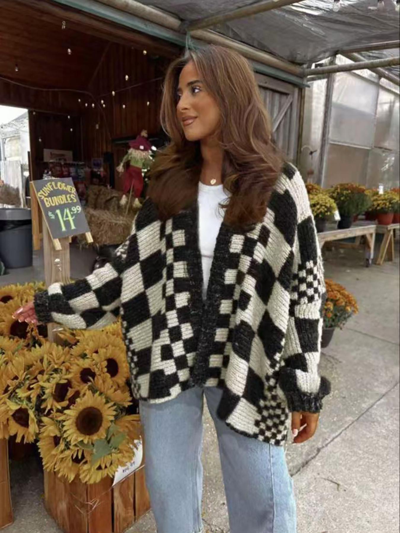 Women's Plaid Checkered Knit Cardigan, Lantern Sleeve Loose-Fitting Sweater, Casual Fall & Winter Fashion, Unique Design, New Arrival