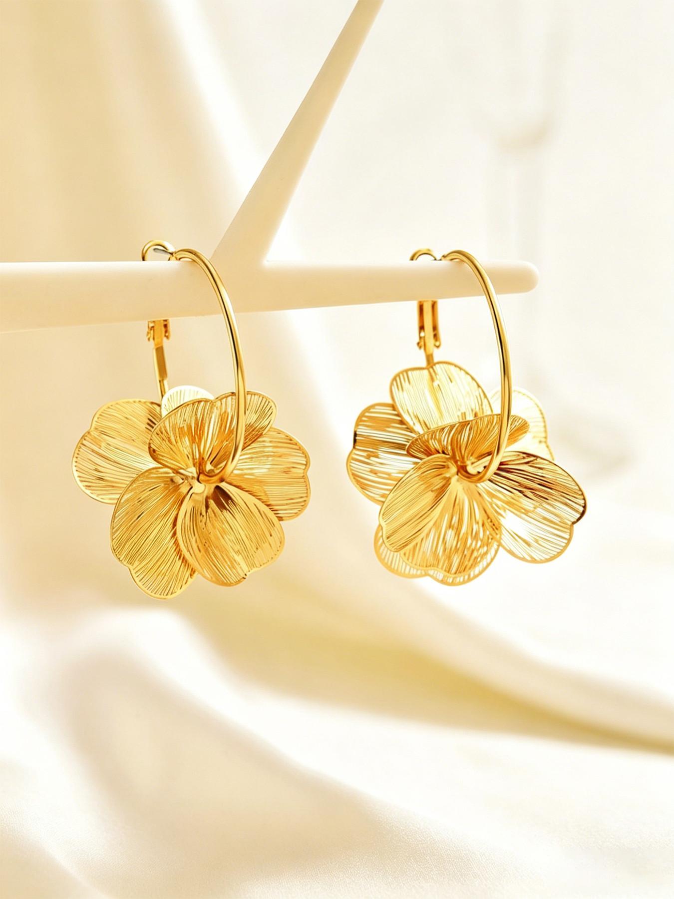 New Cross-Border Luxury Flower Earrings, Fashion Unique Bold Ear Cuffs, Sweet Elegant Jewelry Accessories