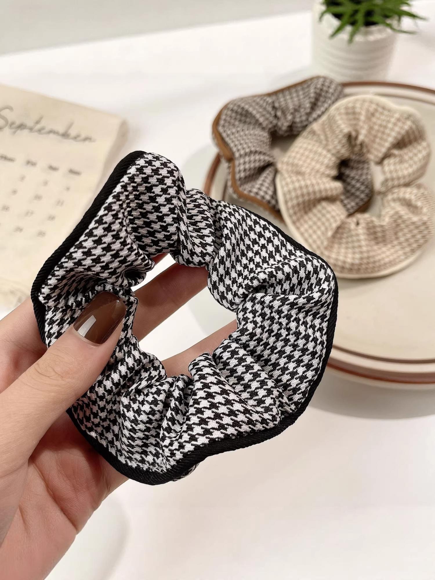 2-Pack High-End Plaid Hair Ties, Elegant and Versatile, Perfect for All Seasons, Korean Style, Enhance Your Hairstyles
