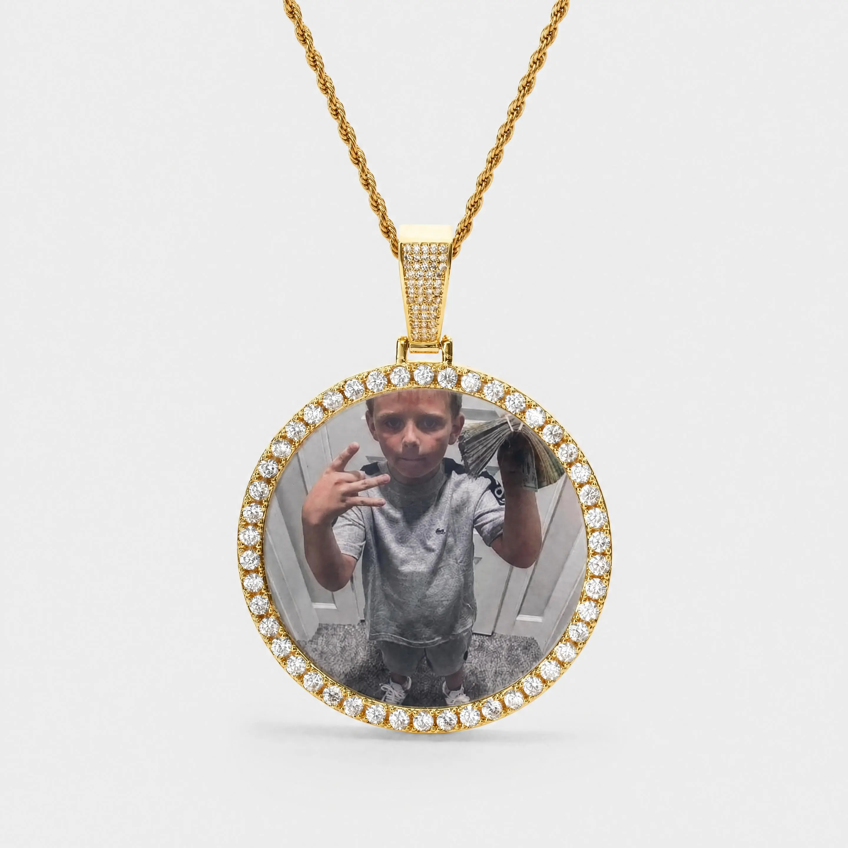 IH Iced Out Round Custom Photo Pendant Necklace 18K Gold Plated Natural Sri Lanka Zircon Hip Hop Miami Italian Mexican Memory Gift Unisex
