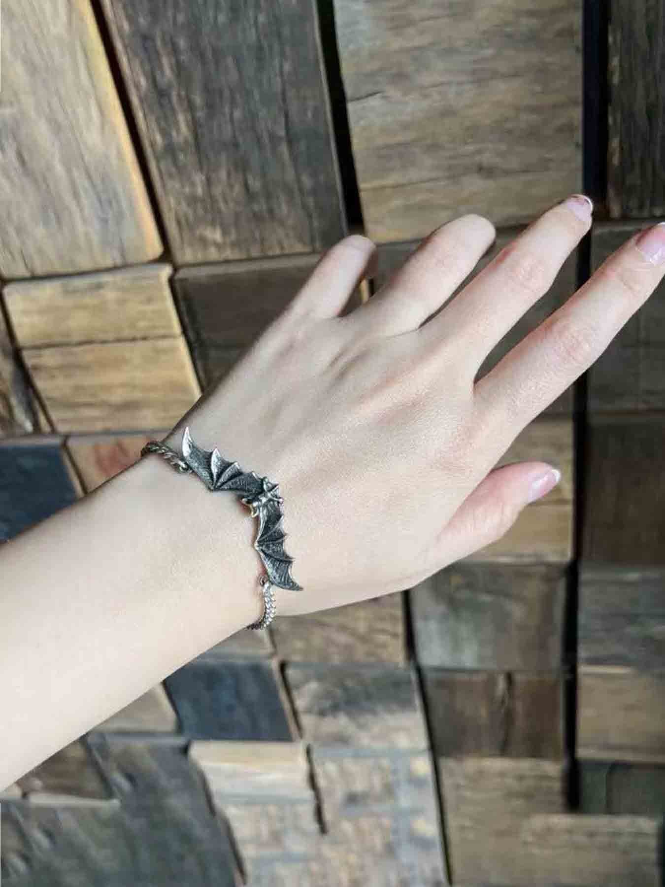 Gothic Punk Bat Bracelet, Vintage Distressed Design, Unisex Party Jewelry, Witchy Jewelry, Casual Style Accessory for Men and Women, Casual Trendy Jewelry