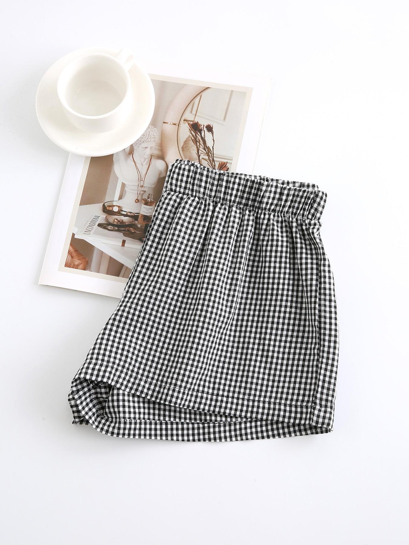 Comfortable Fit Elastic-Waist Gingham Shorts for Everyday Wear, Suitable for Spring and Summer