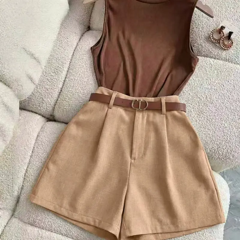 Women's 2-Piece Plain Casual Fashion Slim-Fitting Vest Top + Straight Short Pants Set, Shorts Sets Outfits, Elegant Fitted for All Seasons