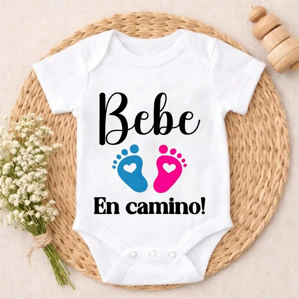 Premium Cotton Baby Bodysuit Bebe En Camino Print With Blue And Pink Footprints 100% Pure Cotton Non-Irritating Snap Closure Breathable Perfect For Gifting & Everyday