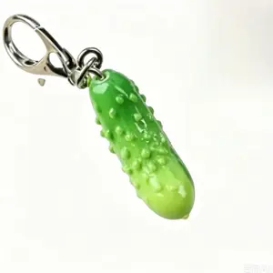 Cucumber Shaped Pickle Themed Keychains for Men, Cute Fruit Design Keychain with Pocket Card, Fashion Accessories for Women & Men for Birthday Gift, Gifts for Her, Charms, Lightweight Keychain, Trendy Cute Keychain, Cool Keychains
