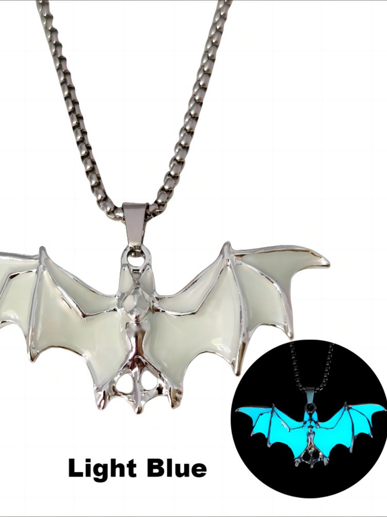 Halloween Party Glow-In-The-Dark Vampire Bat Pendant, New Cool Street Festival Necklace Accessory, Dark Theme Jewelry for Halloween