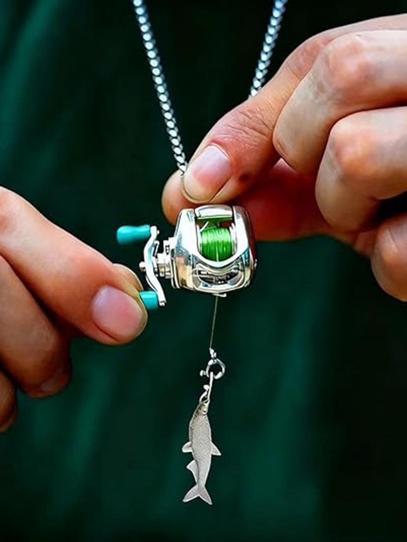 Mini Fishing Reel Necklace, Rotating Handle, Detachable Line Ring, Spinning Wheel Keychain, Portable Pendant for Fishing Enthusiasts