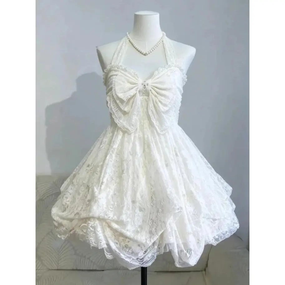 3901 White