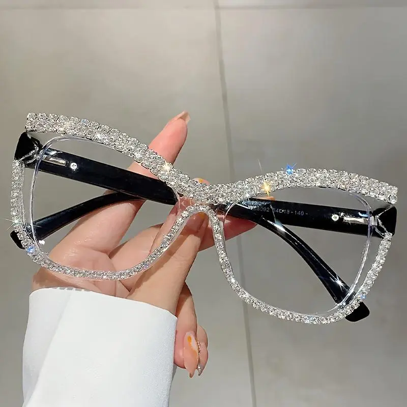 A Pair of Women'S Fashion Rhinestone-Decorated Cat-Eye Plain Glasses