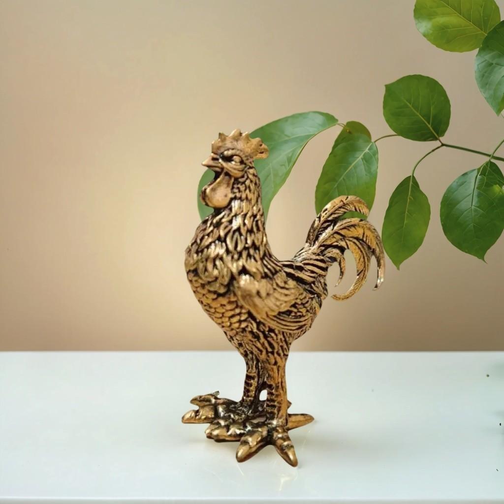 Small Vintage Brass Rooster Statue, Detailed Decorative Chicken Figurine, Perfect for Bedroom and Living Room, Holiday Home Decoration
