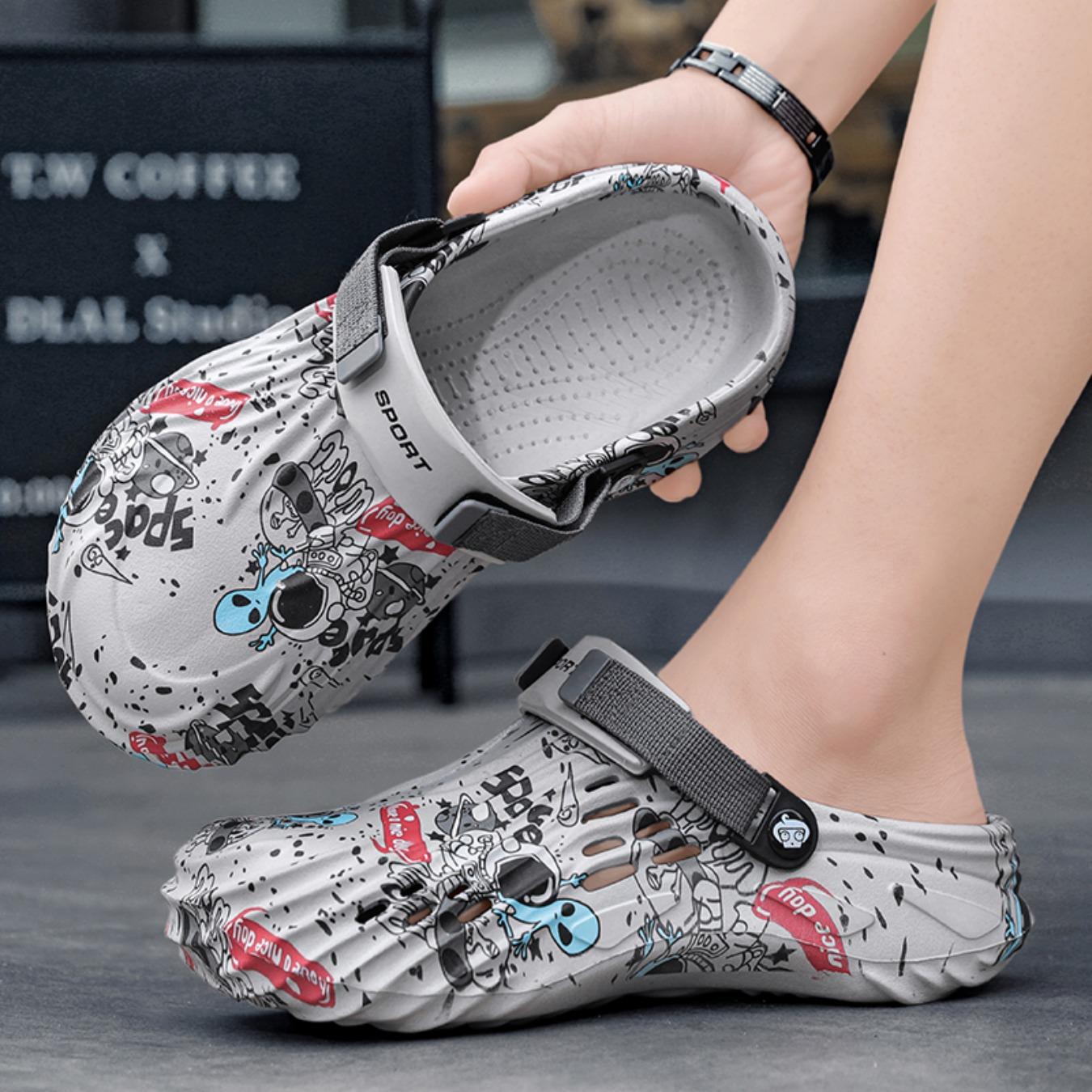 Men's Cave Shoes 2026 New Summer Outdoor Beach Shoes Sports Baotou Slippers Soft Sole Comfortable Wade Sandals