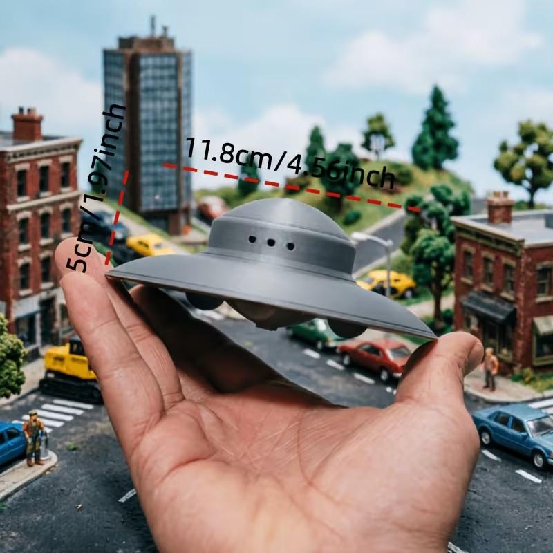 Alien Spaceship Model Display, Ufo Miniature Model, High Precision Cockpit, Essential Collection for Aviation Enthusiasts, Gift for Space Lovers
