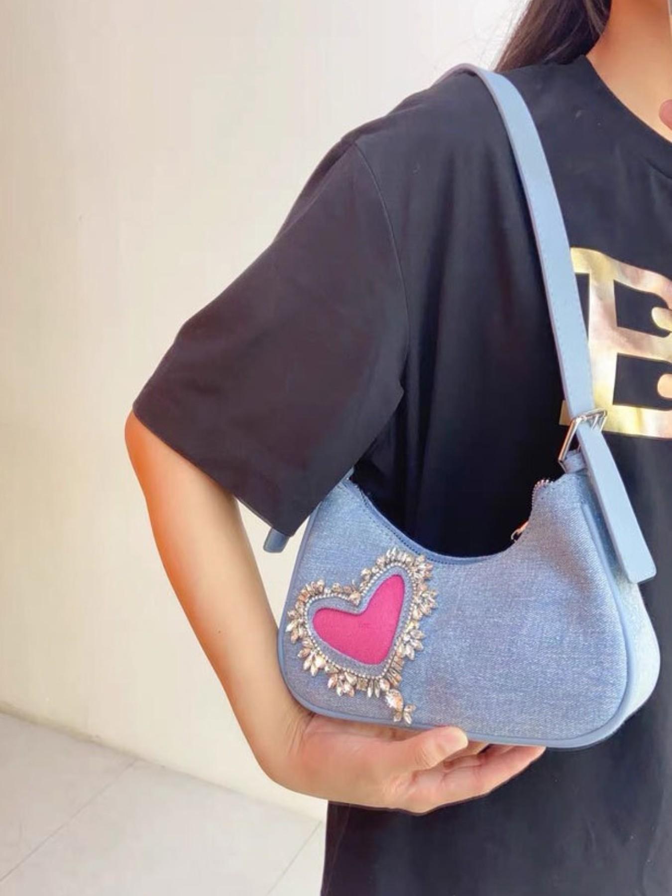 Women's Denim Fringe Heart Underarm Bag, New French Style Design, High-End Rhinestone Shoulder Bag, Trendy Fashion Accessory