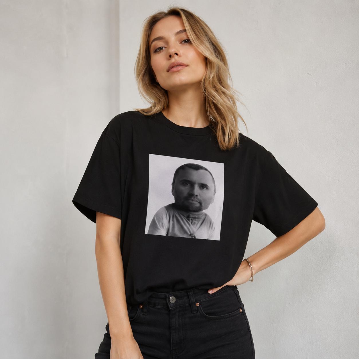 “Funny Portrait Graphic Tee – Oversized Casual Streetwear, Perfect for ...
