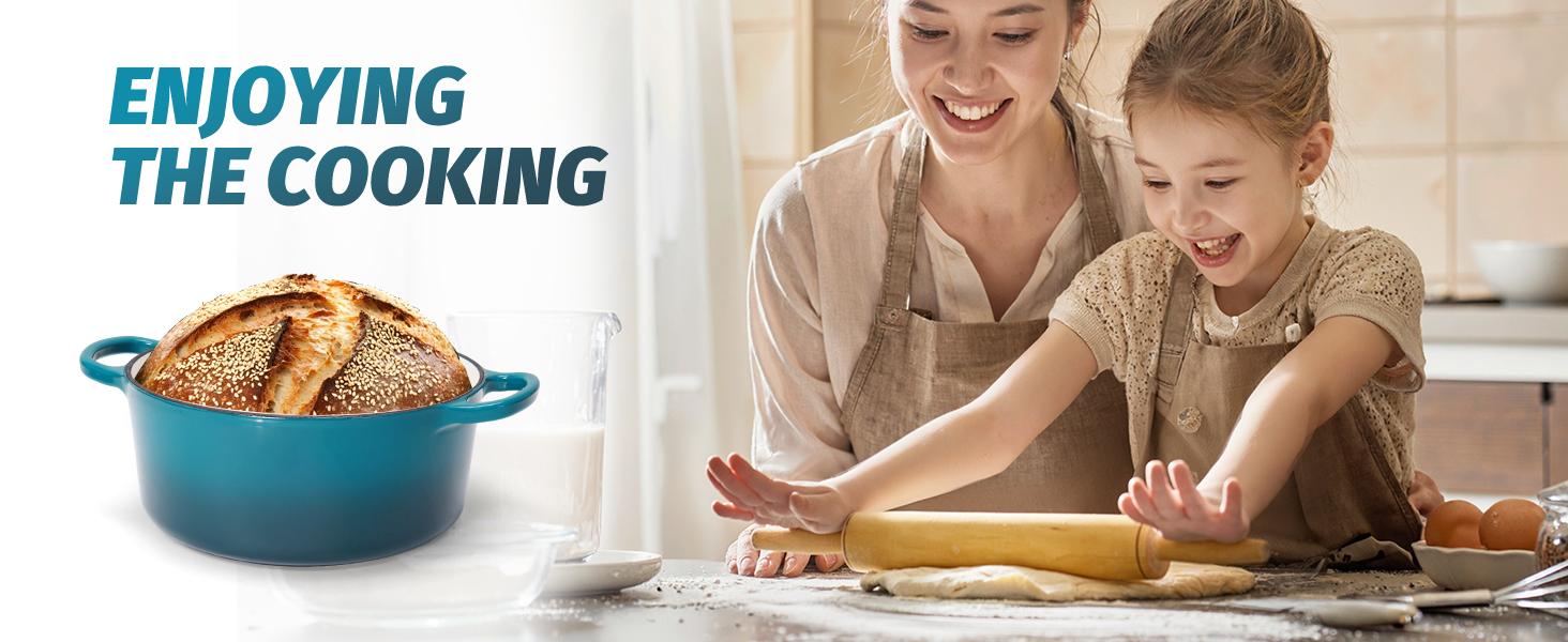 Enameled Cast Iron Dutch Oven with Proofing Basket, Non-Stick Ovenproof Casserole Pot, Pink Dutch Oven for Braising, Stews, Roasting & Bread Baking 5Litres-26cm