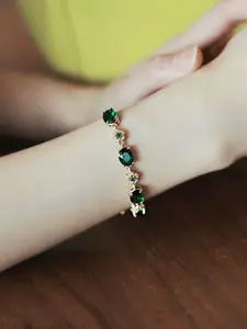 Emerald Crystal Bracelet, Dainty Crystal Bracelet, Luxurious Personalized Trendy Zirconia Elegant Handmade Jewelry Gift, Unique Fashion Accessory for Women & Girls