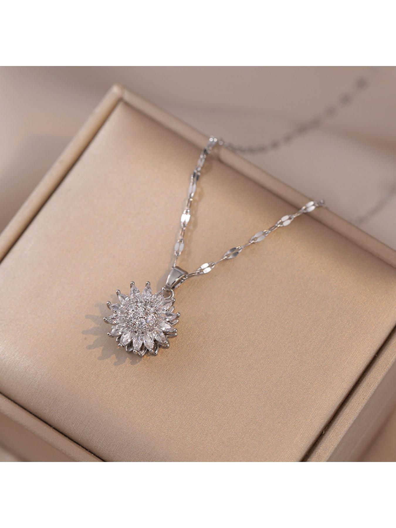 Women's Necklace, New Style Sunflower Diamond-encrusted, Rotatable Collarbone Chain Jewelry, Japanese and Korean Style Cross-border, Ins Ring, Sunflower