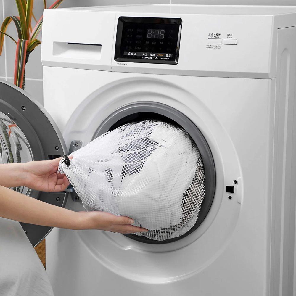 Reusable Anti-Tangle Laundry Bags Set, Drawstring Wash Mesh Bags for Delicates, Multi-Size Garment Organizer, Durable Lingerie Washing Net for Machine, Home & Travel Use.