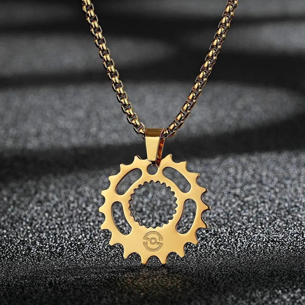 Gear Biker Motorcycle Guy Pendant Necklace for Men Women Stainless Steel Bicycle Gear Amulet Disc Charm Chain Jewelry