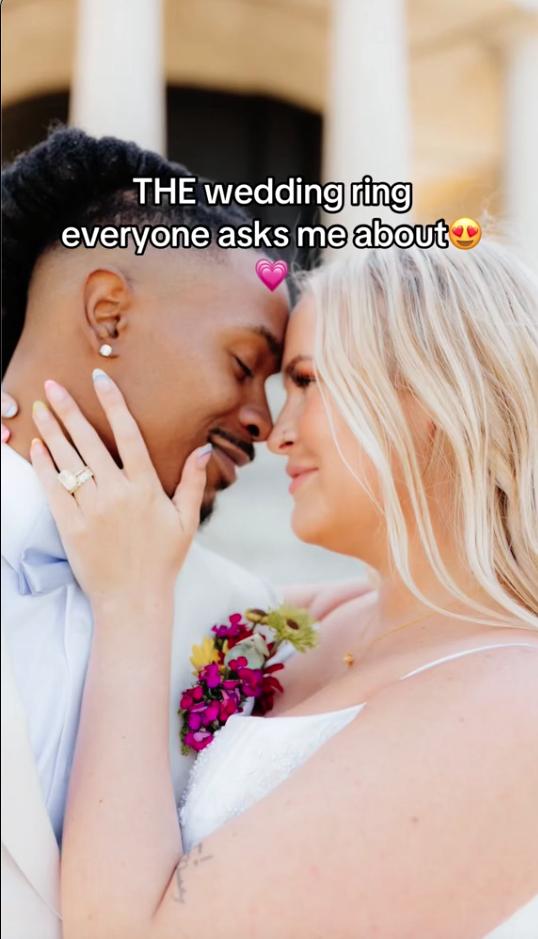 Effinny 6.0ct Elongated Radiant Cut Golden Wedding Ring Set In S925 Sterling Silver, 5A Cubic Zirconia Engagement Ring Set,Bridal Ring for Wedding, Party, Travel