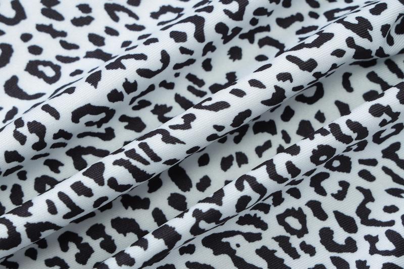 Sexy Casual Leopard Print Cami Top & Mid Waist Shorts Two Piece Set Contrast Lace Straps Trim for Women Summer Beach Vacation Outfits Party Dating Y2K Bodycon Suits