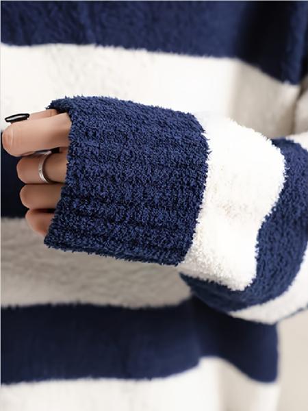 Women's Fall Winter Coral Fleece Striped Pajama Set, Long Sleeve Top and Pants, Loose-Fitting Casual Homewear, Outer Wear Sleepwear