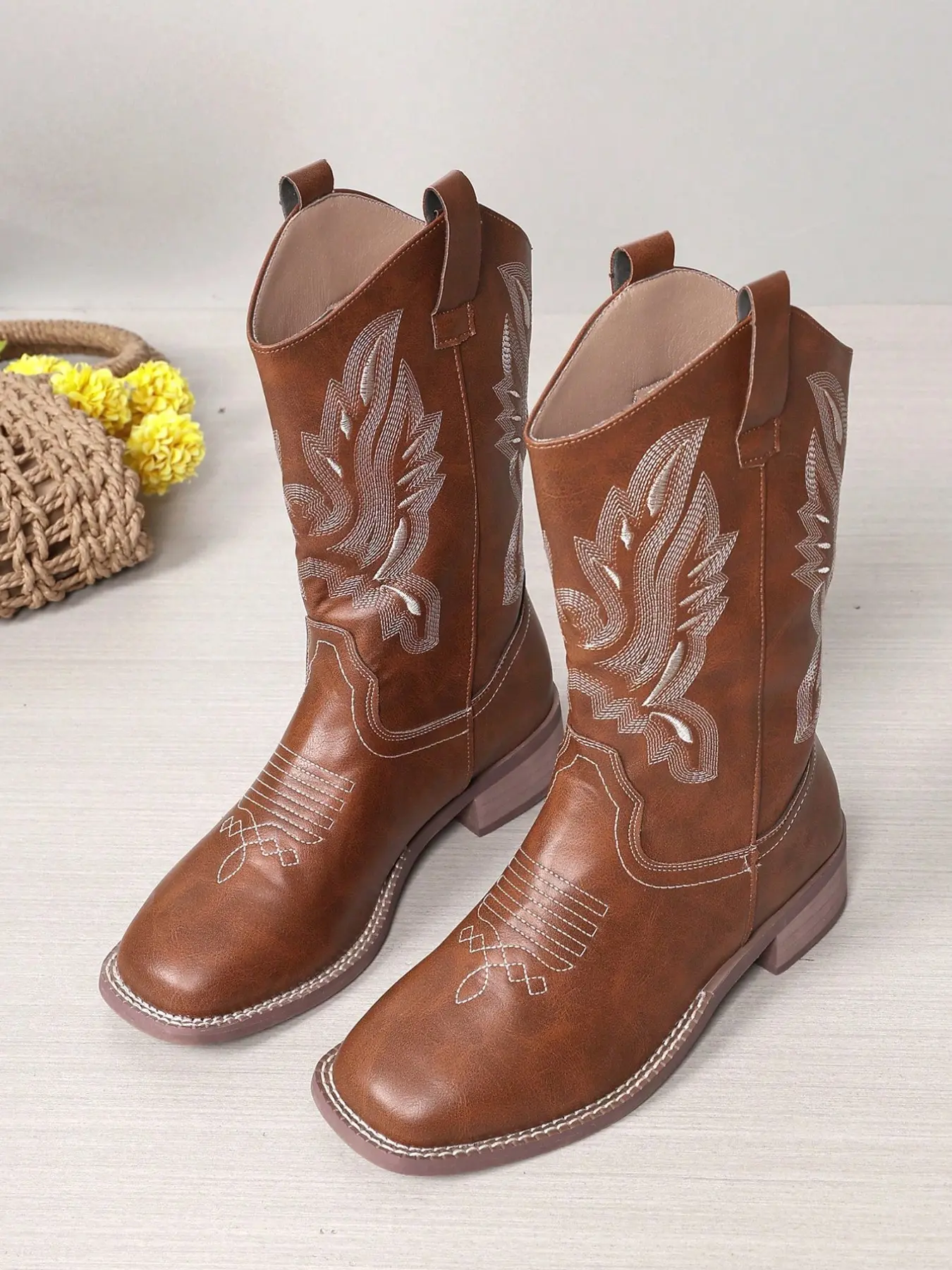 Women's Vintage Embroidered Western Cowgirl/Cowboy Boots, Western Footwear Boots, Fashionable Ethnic Style, Slip-On Square-Toe Mid-Calf Embellished Riding Boots