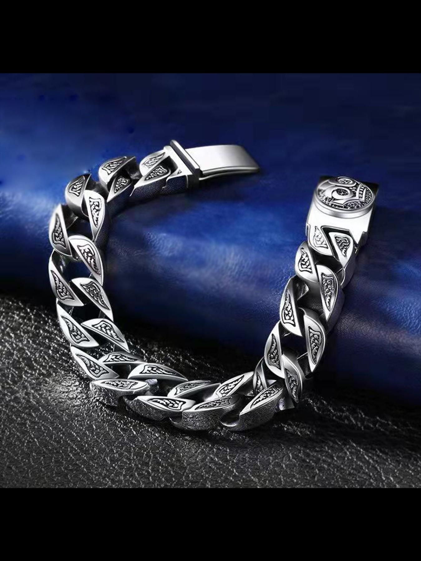 New Retro Men's Bracelet, Unique Fashion Motorcycle Friend Harley Totem Wristband, Bold and Rugged Style, Trendy Accessory for Men