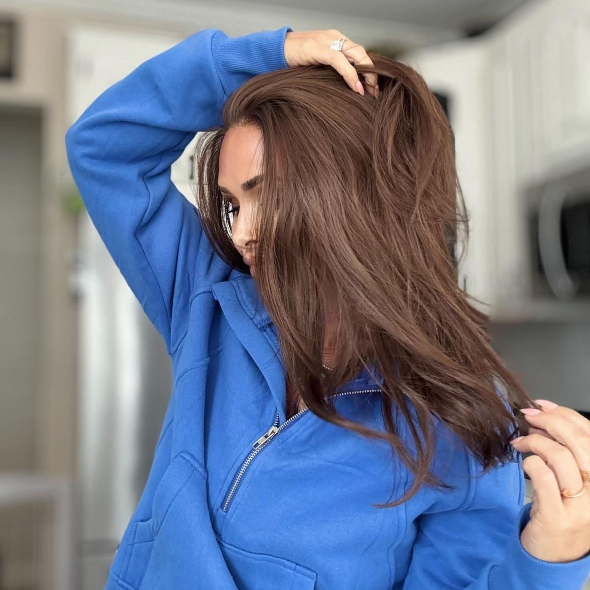 A13 by AISOM Free Part Chocolate Brown Layered Straight 13X4 Glueless Wig 17 inches Heat Friendly Synthetic Lace Wig for Women Natural Hairline Daily Wear