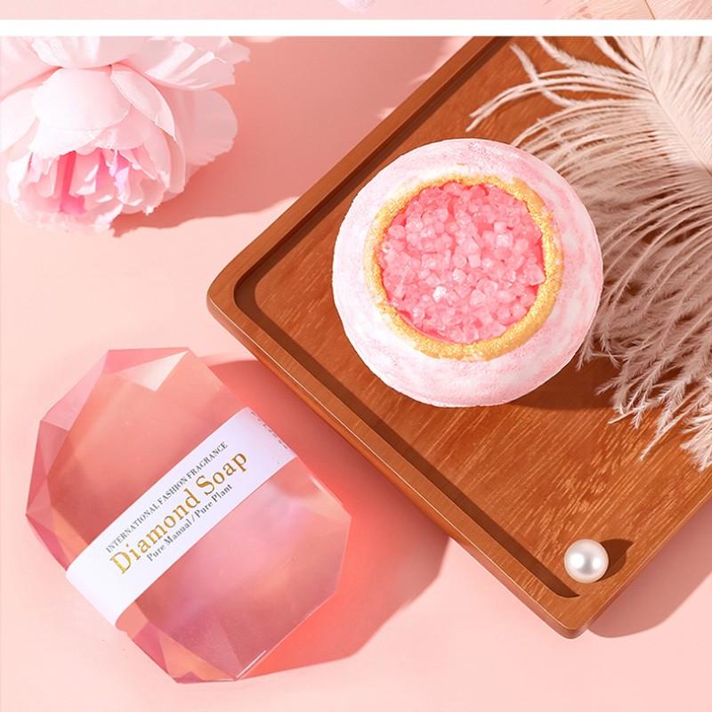 1 Set Multi-functional Souvenir Gift Box Set, including insulated tumbler, satin eye mask, scented candle, fuzzy socks, towel, gemstone soap, bath bomb and greeting card, suitable for all seasons, parties and holiday gifting