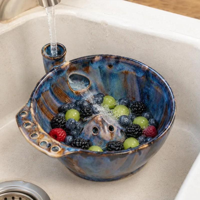 A ceramic berry cleaning bowl with automatic water flow vortex, fruit rinsing and draining bowl, handcrafted-style aesthetic kitchen gift, berry cleaning tool, no more hand-washing fruits, perfect gift item