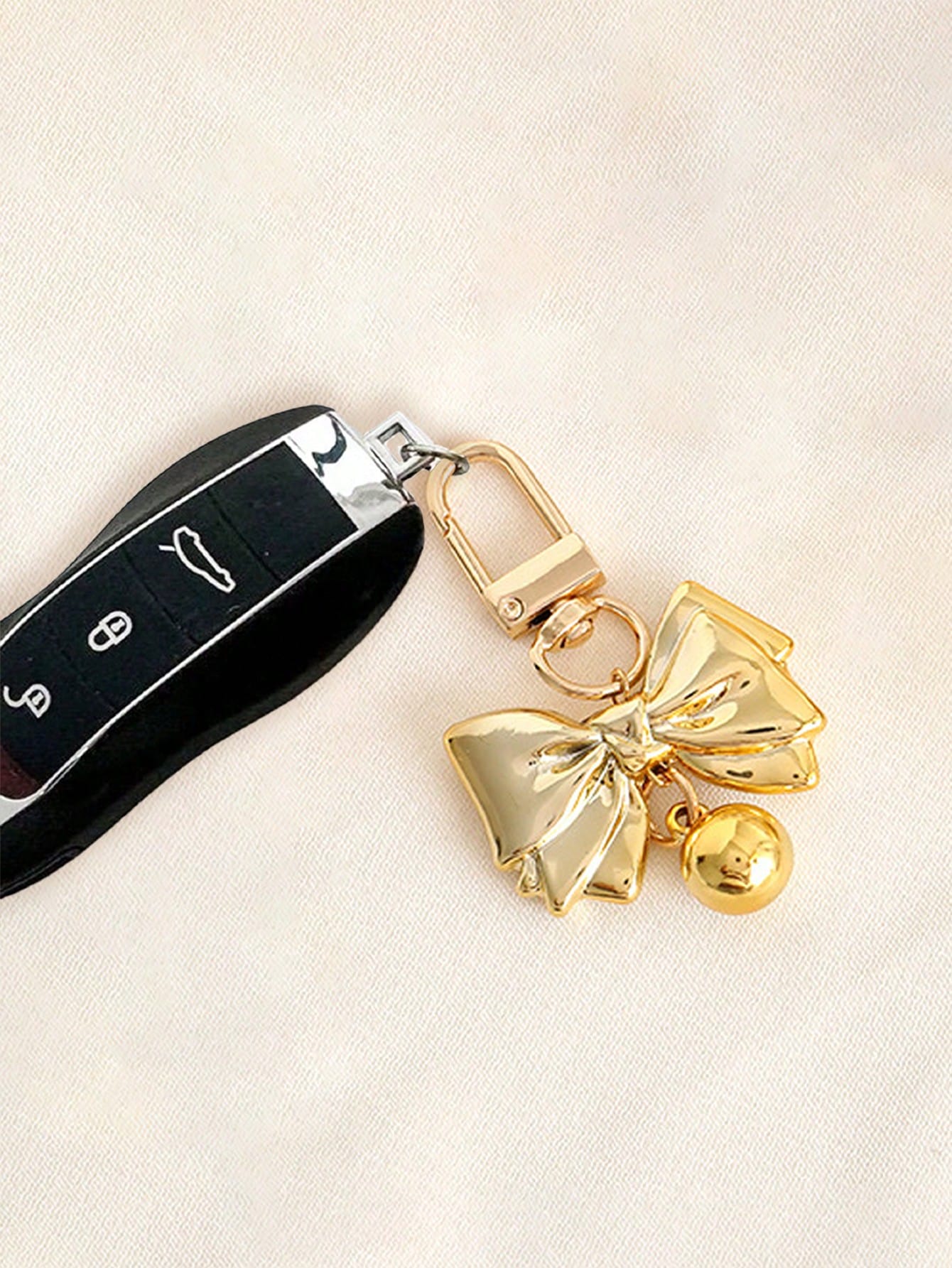 Cute Butterfly Keychain Pendant, Elegant Ladies Wallet Key Ring, Universal Car Key Holder, Ideal Gift for Birthday and Holidays