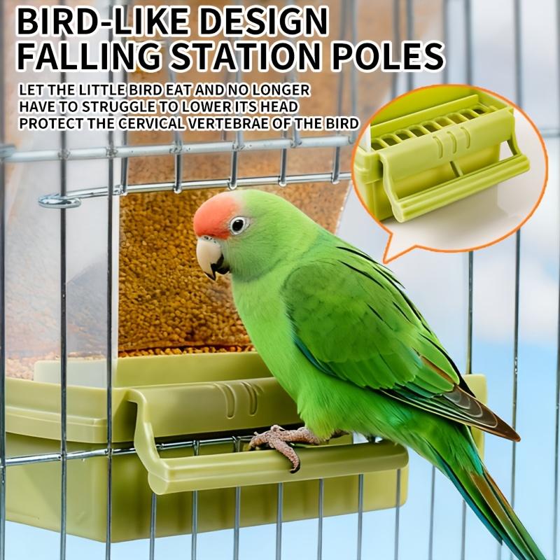 The parrot automatically feeds the chaff separation, tiger skin, Xuanfeng anti-sprinkle, hanging anti-splash and anti-sprinkle integrated feeder food box, which can hold a large capacity of food for 20 days