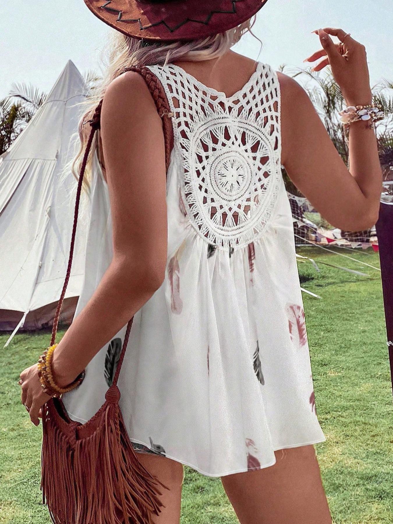 Plus Size Feather Print Hollow Out V Neck Tank Top, Plus Casual Fashion Sleeveless Top for Summer, Women's Plus Clothes for Beach Holiday Vacation Bohemian