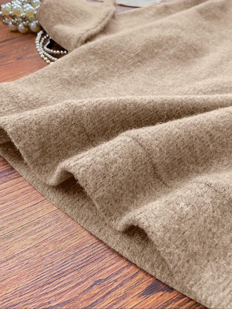 [Autumn/Winter] Leopard Print Bear Print Thickened Knitted Sweatshirt Set for Women, Loose Fit, Slimming Round Neck Long Sleeve Top, High Waist Straight Leg Pants, Casual Sporty Two-Piece Set.