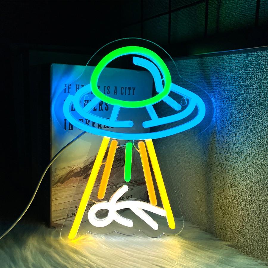 UFO Neon Sign, UFO Spaceship Space Travel Led Neon Light Night Lamp Astronomy fans Game Room Man Cave Party Bedroom Birthday Gift USB Powered