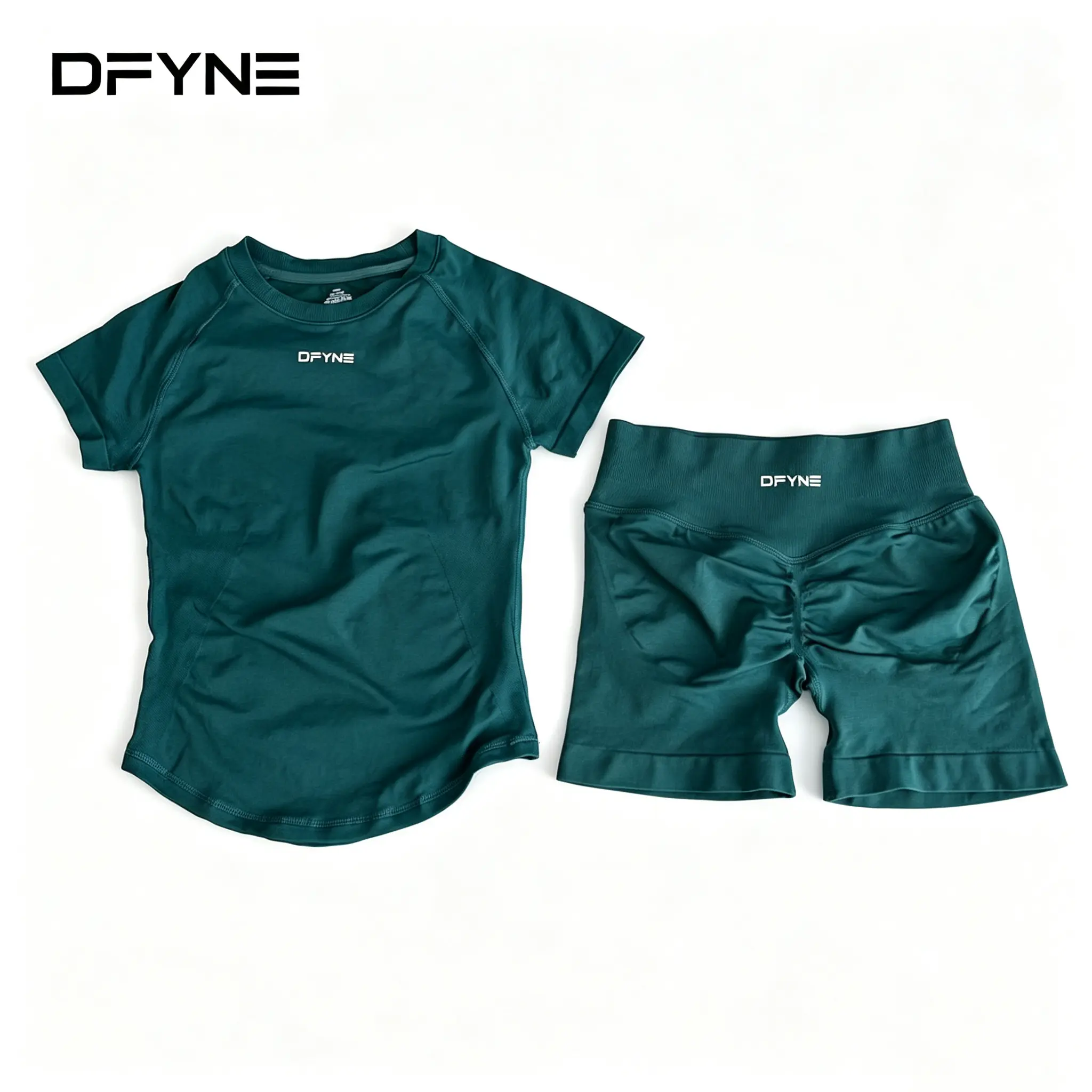 Pine green [short-sleeved shirt + shorts]