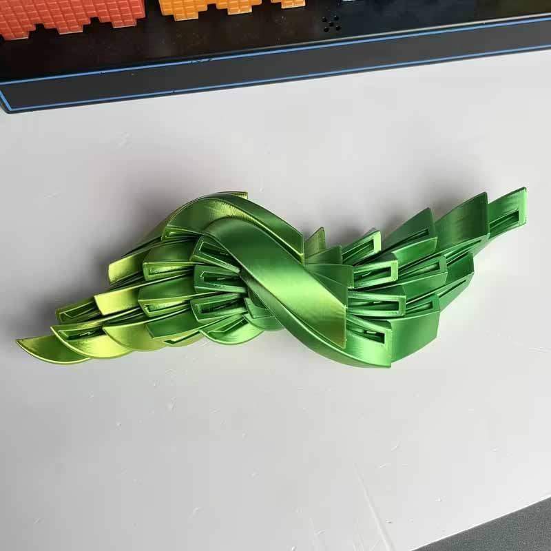 1pc Collectible Figurines, 3D Printed Slime Stress Ball Suitable for Adults - Realistic Sensory Fidget Toy with Slime, Durable Plastic Relief for Bedtime, Travel & Office, Holiday Gift (Halloween, Christmas)