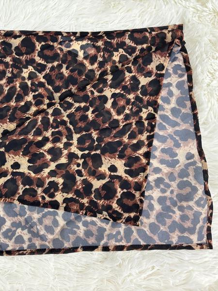 Women's Casual Fashion Leopard Print Shirt and Shorts Set, Loose Fit Summer, Leopard Pattern, Two-Piece Suit