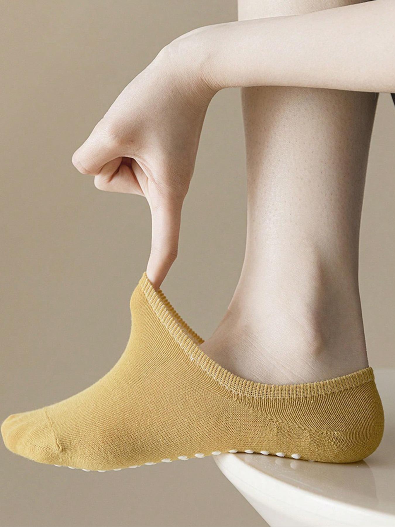 Women's Low Top Yoga Socks, Non-Slip Silicone Grip, Solid Color, Ideal for Indoor Fitness, Dance, Gym, Pilates, Trampoline, Ballet